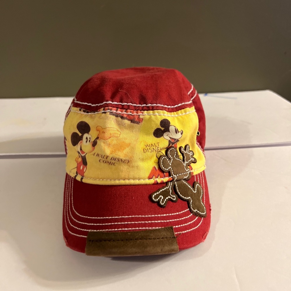 Disney Disneyland Resort distressed Mickey hat.